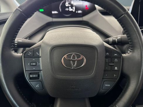 Used 2024 Toyota Prius LE FWD image 10
