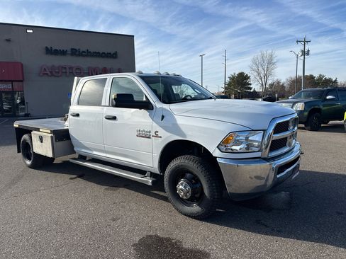 Used 2018 RAM 3500 Tradesman w/ Chrome Appearance Group image 7