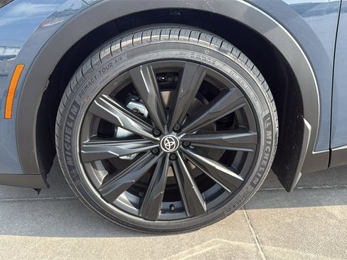 New 2026 Toyota Crown Nightshade image 27