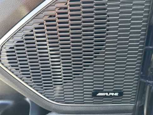 Used 2023 Jeep Grand Cherokee 30th Anniversary image 12