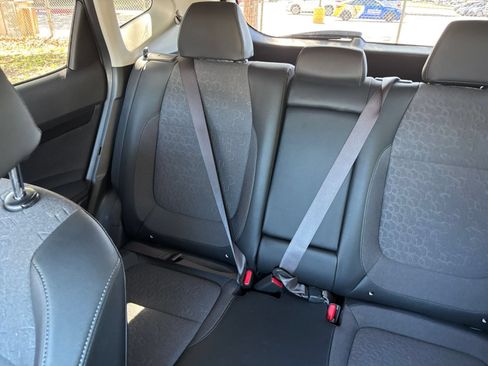 Used 2025 Kia Seltos S FWD image 34