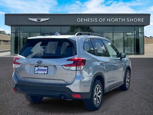 Used 2022 Subaru Forester Premium AWD/4WD image 7