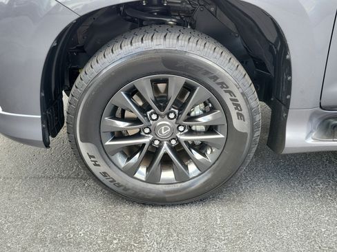 Used 2023 Lexus GX 460 Premium w/ Premium Package AWD/4WD image 5