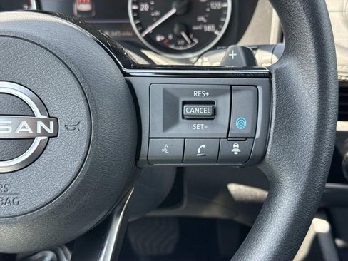 Used 2023 Nissan Rogue SV AWD/4WD image 14
