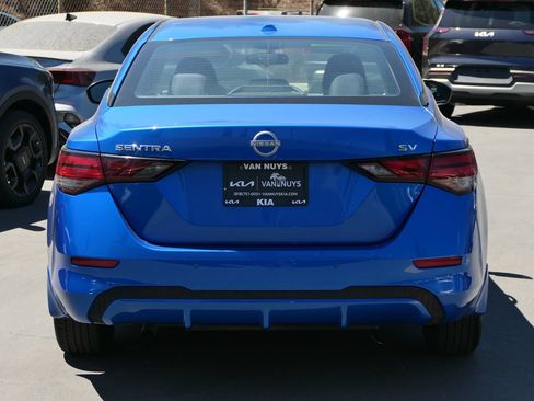 Used 2024 Nissan Sentra SV FWD image 5