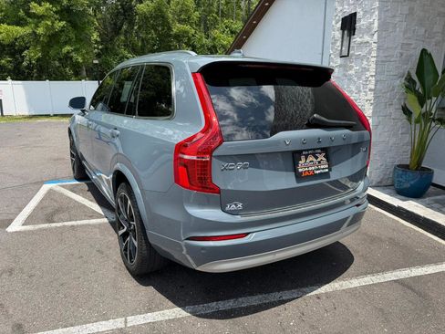 Used 2022 Volvo XC90 T6 Momentum w/ Protection Package Premier AWD/4WD image 12