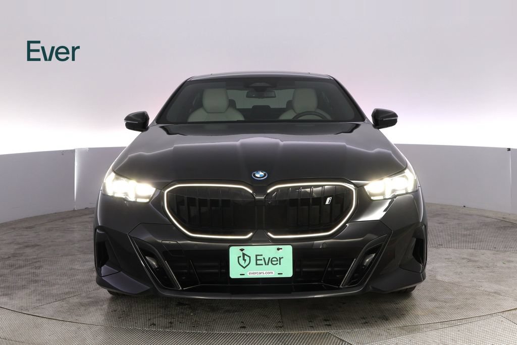 Used 2025 BMW i5 M60 w/ M Sport Package AWD/4WD image 12