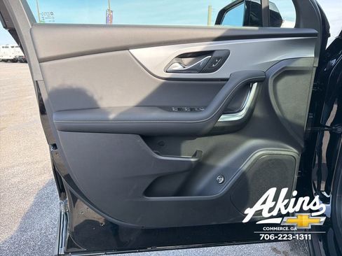 New 2026 Chevrolet Blazer LT w/ LPO, Black Sport Package image 17