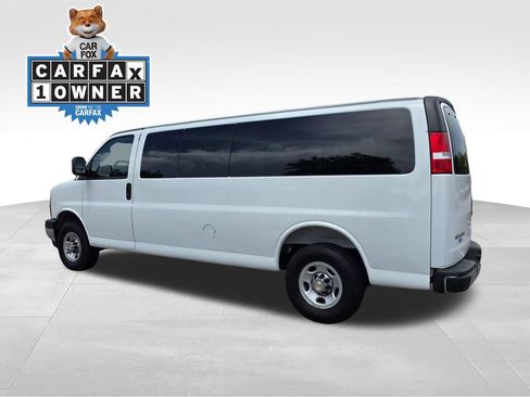 Used 2025 Chevrolet Express 3500 LT w/ LT Preferred Equipment Group RWD image 5