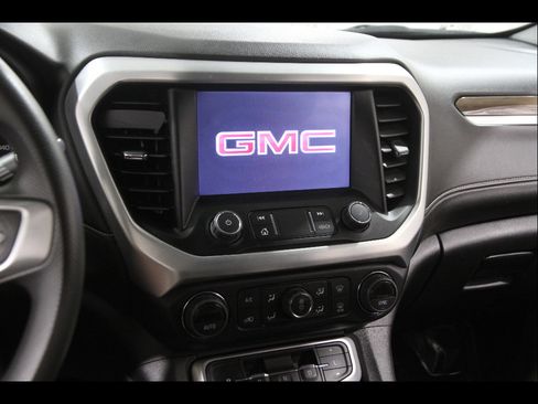 Used 2023 GMC Acadia SLE FWD image 9