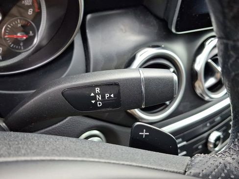 Used 2019 Mercedes-Benz GLA 250 image 18