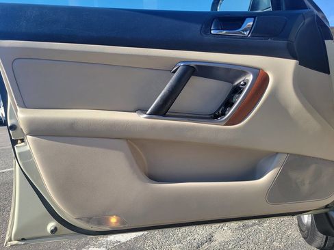 Used 2005 Subaru Outback 3.0R L.L. Bean image 24