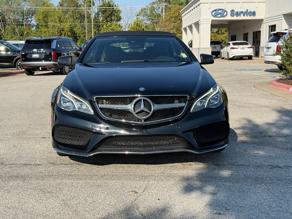 Used 2015 Mercedes-Benz E 550 Cabriolet image 2