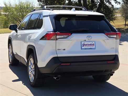 Used 2024 Toyota RAV4 XLE Premium image 6