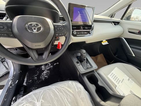 New 2026 Toyota Corolla Cross L image 10