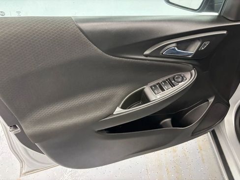 Used 2022 Chevrolet Malibu LT FWD image 38