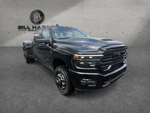 New 2026 RAM 3500 Laramie AWD/4WD image 4