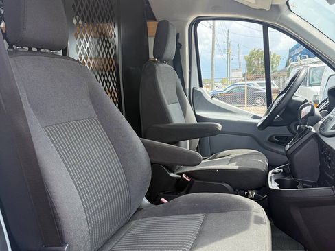 Used 2019 Ford Transit 250 130 Low Roof w/ Exterior Upgrade Package RWD image 36