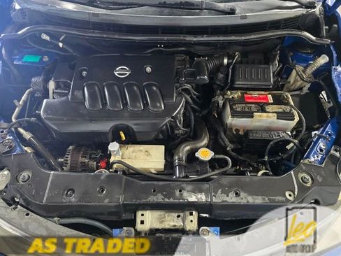 Used 2008 Nissan Versa Hatchback w/ Convenience Pkg FWD image 22