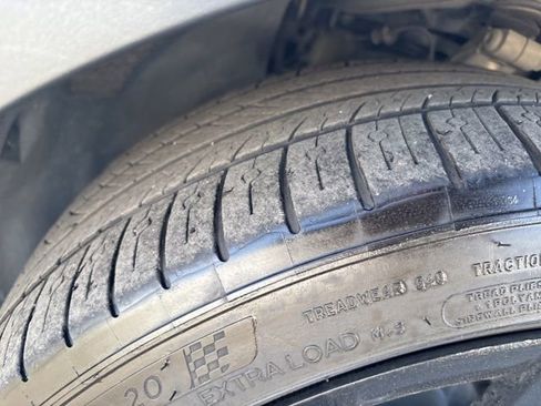 Used 2021 Tesla Model Y Long Range image 33