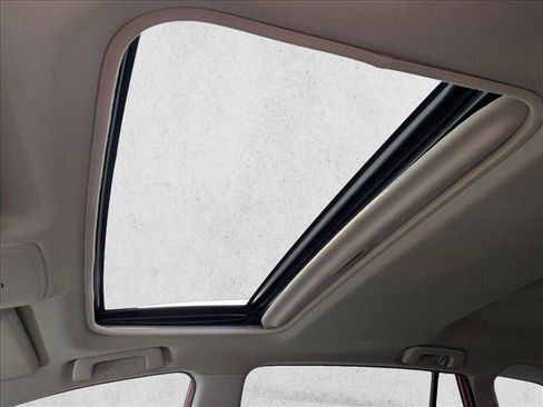 Used 2016 Toyota RAV4 XLE image 14