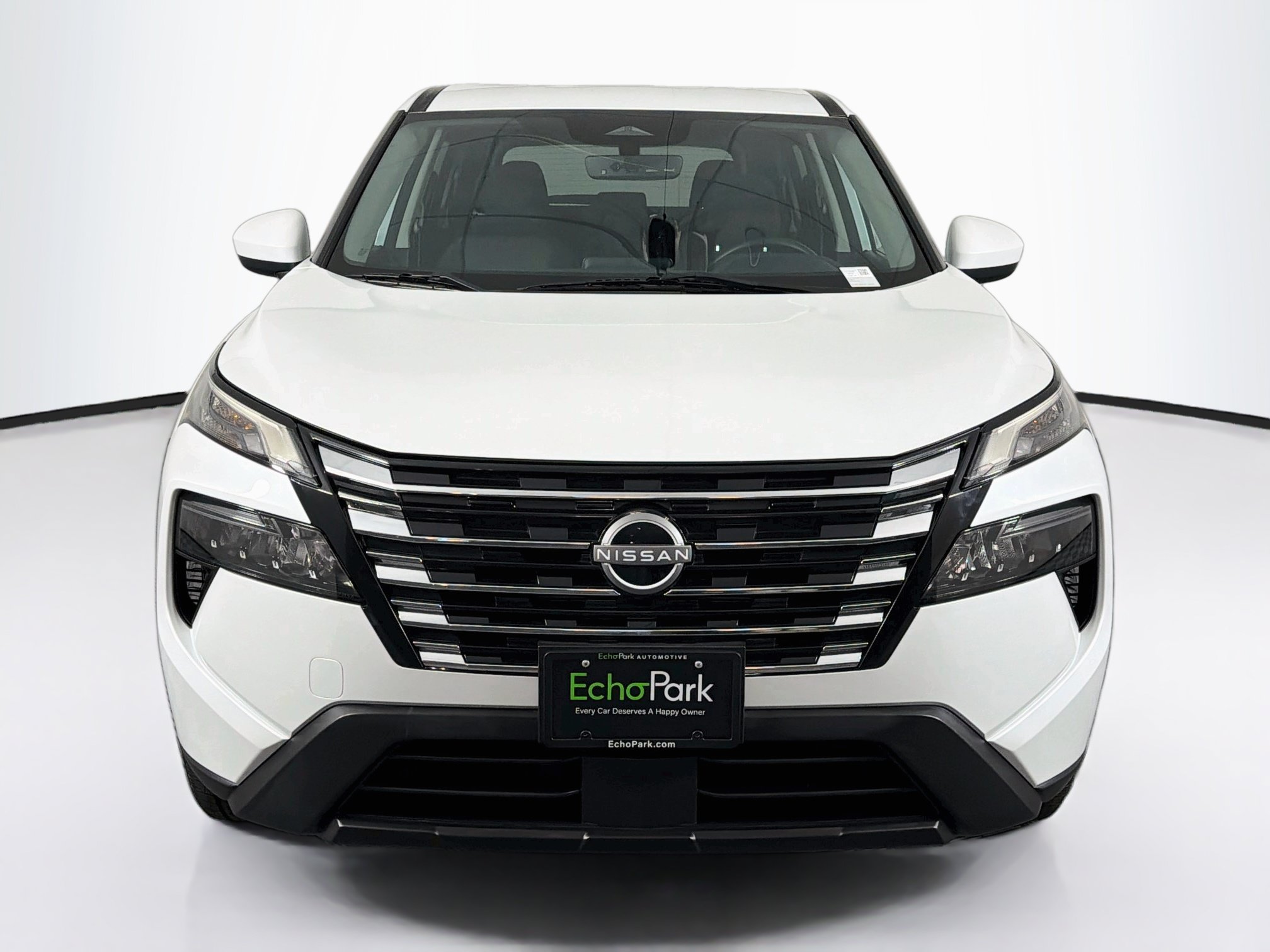 Used 2024 Nissan Rogue SV FWD image 2