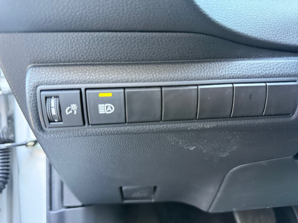 Used 2024 Toyota Corolla LE FWD image 19