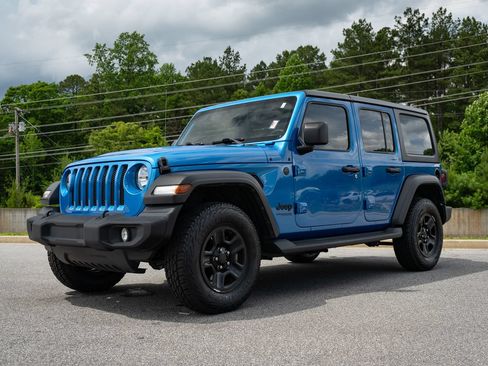 Used 2022 Jeep Wrangler Unlimited Sport AWD/4WD image 3