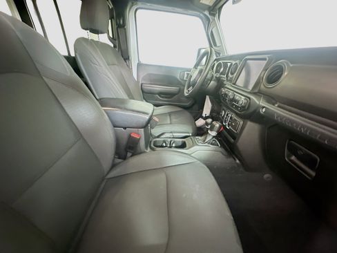 Used 2023 Jeep Wrangler Unlimited w/ 8.4" Radio Group AWD/4WD image 29