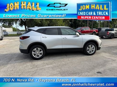 Used 2022 Chevrolet Blazer LT FWD image 12