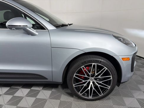 Certified 2023 Porsche Macan S AWD/4WD image 12