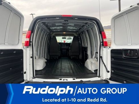 Used 2017 Chevrolet Express 2500 image 24