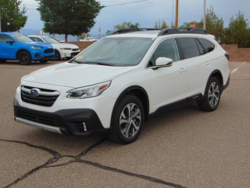Used 2021 Subaru Outback Limited XT w/ Popular Package #2 AWD/4WD image 8