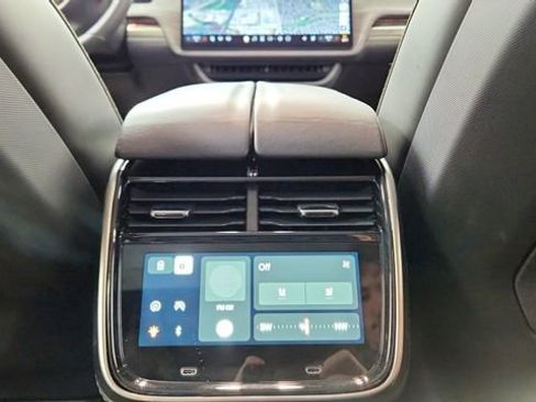 Used 2024 Rivian R1S Adventure image 54