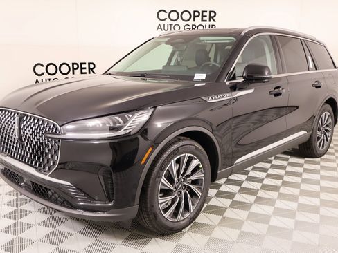 New 2026 Lincoln Aviator 2WD image 10