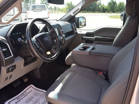 Used 2017 Ford F150 XLT w/ Equipment Group 302A Luxury RWD image 8