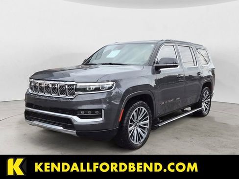 Used 2022 Jeep Grand Wagoneer Series III w/ Flexible Seating Group AWD/4WD image 1