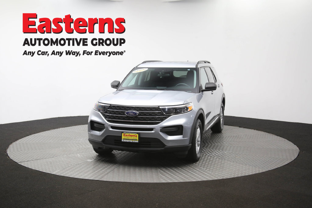 Used 2023 Ford Explorer XLT AWD/4WD image 57