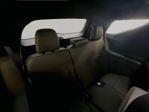 Used 2025 Chevrolet Traverse High Country w/ LPO, Floor Liner Package AWD/4WD image 28