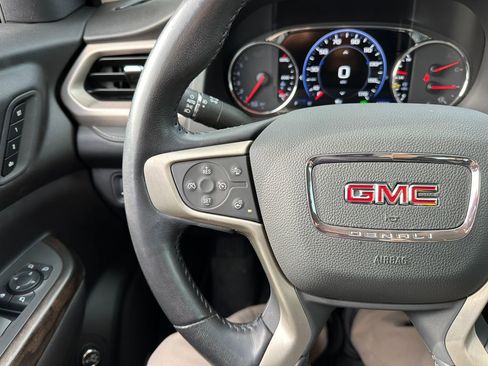 Used 2021 GMC Acadia Denali w/ Denali Ultimate Package image 44