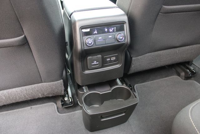 Used 2021 GMC Acadia SLE w/ Driver Convenience Package AWD/4WD image 43