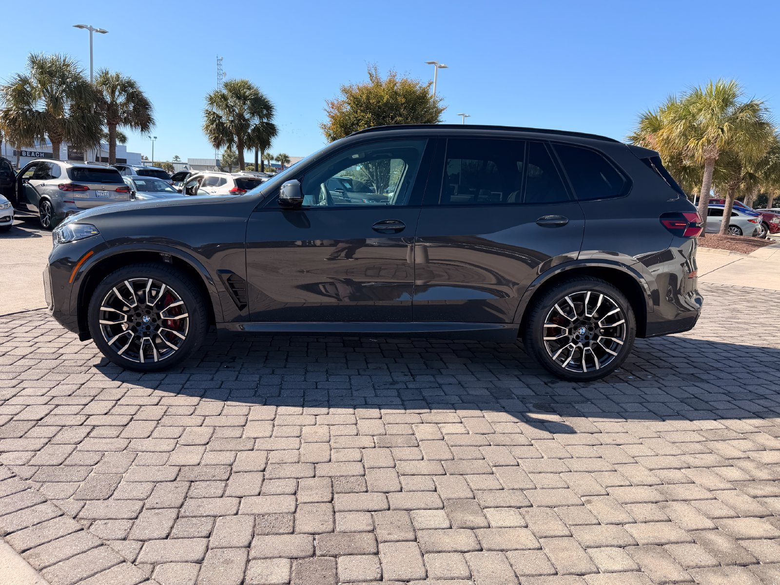 Used 2026 BMW X5 xDrive40i w/ M Sport Package AWD/4WD image 12