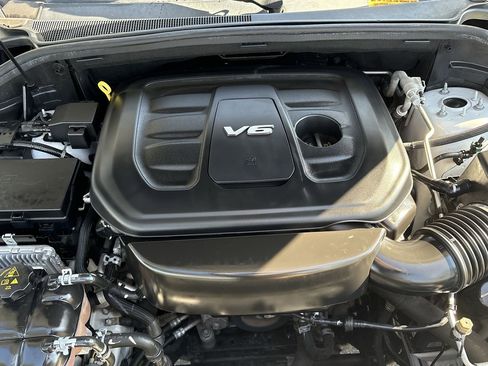 Used 2019 Jeep Grand Cherokee Laredo image 22