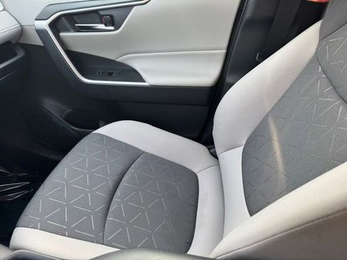 Certified 2024 Toyota RAV4 XLE w/ Convenience Package image 22