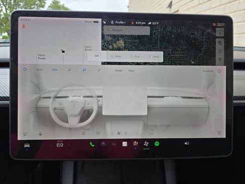 Used 2021 Tesla Model Y Long Range AWD/4WD image 42