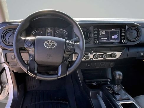 Used 2019 Toyota Tacoma SR AWD/4WD image 11