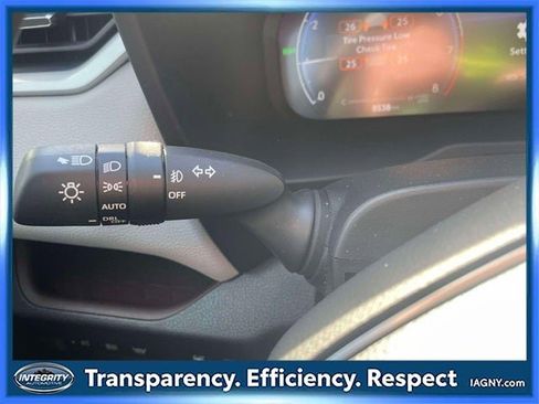 Used 2024 Toyota RAV4 Limited image 24