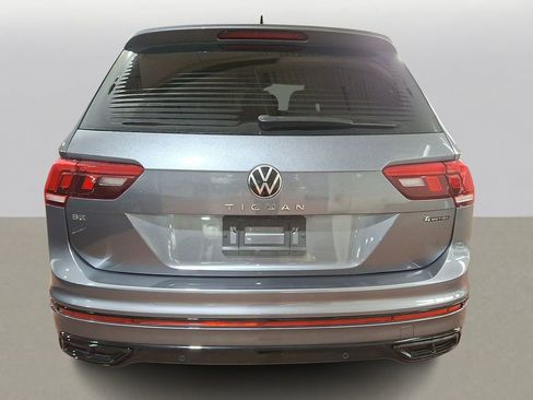 Used 2023 Volkswagen Tiguan SE R-Line image 5