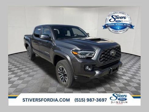 Used 2022 Toyota Tacoma TRD Sport w/ TRD Premium Sport Package AWD/4WD image 1