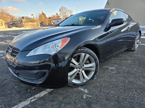 Used 2011 Hyundai Genesis 2.0T image 1